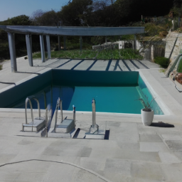 Fourniture et pose de liner pour piscine : choix de matériaux et processus d'installation Olivet